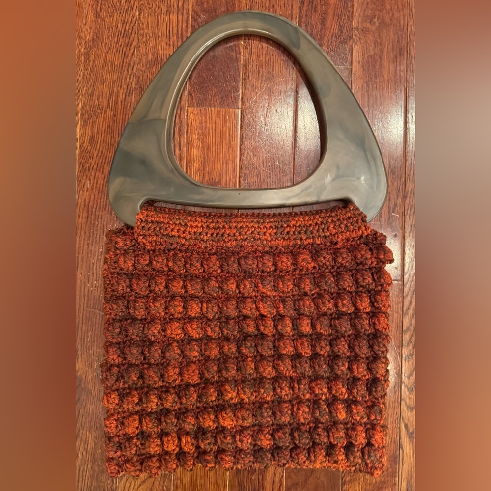 Vintage 70s Crochet Macrame Red Purse Faux Wood Grain Plastic Handles Clutch Bag